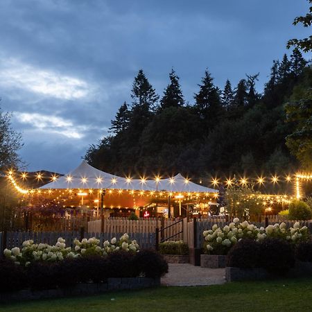 The Lodge At Woodenbridge アークロー エクステリア 写真