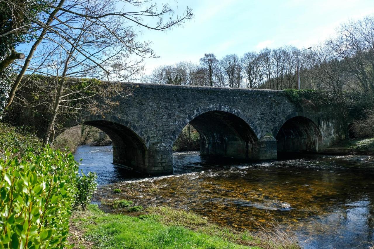 The Lodge At Woodenbridge アークロー エクステリア 写真