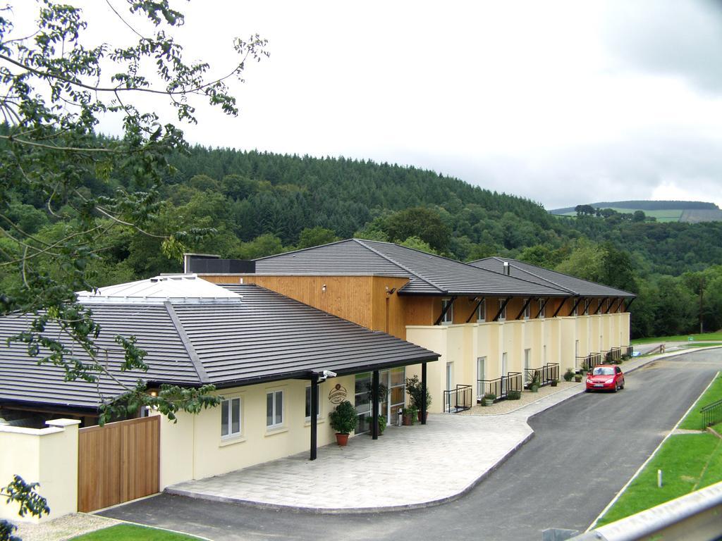 The Lodge At Woodenbridge アークロー エクステリア 写真